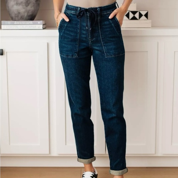 Judy Blue High Rise Double Cuffed Jogger Jeans Dark Wash Denim Size 9/29 NWOT - Picture 2 of 8